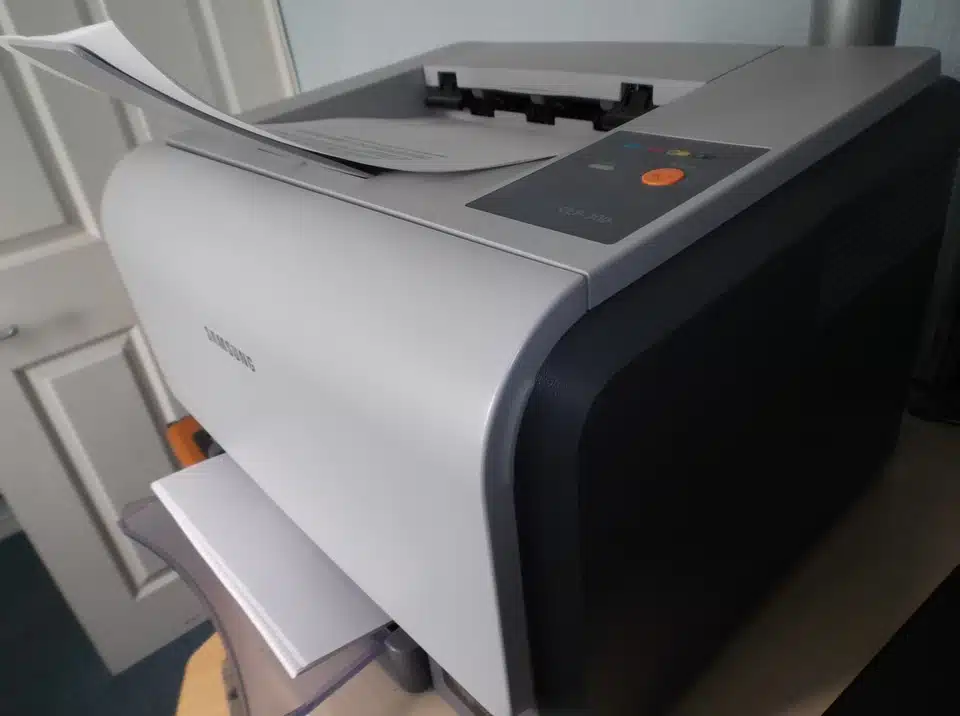 Pourquoi choisir une imprimante laser couleur ?